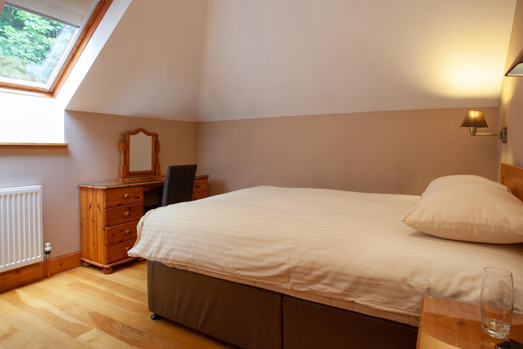 Lochiel Villa Guest House ฟอร์ตวิลเลียม ภายนอก รูปภาพ